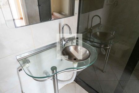 Casa à venda com 184m², 5 quartos e 3 vagas Casa à venda com 184m², 5 quartos e 3 vagasBanheiro da Suíte 3