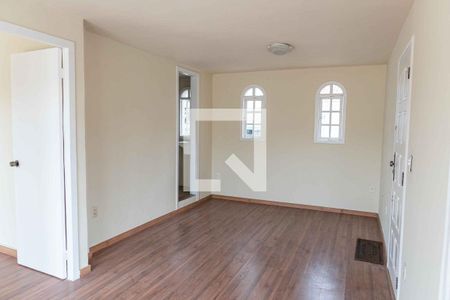 Casa à venda com 184m², 5 quartos e 3 vagas Casa à venda com 184m², 5 quartos e 3 vagasSala 3