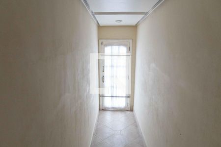 Casa à venda com 184m², 5 quartos e 3 vagas Casa à venda com 184m², 5 quartos e 3 vagasEntrada do segundo andar