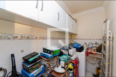 Casa à venda com 184m², 5 quartos e 3 vagas Casa à venda com 184m², 5 quartos e 3 vagaslavanderia