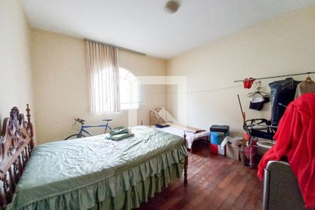 Casa à venda com 262m², 4 quartos e 6 vagas Casa à venda com 262m², 4 quartos e 6 vagasQuarto 2