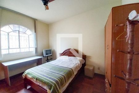 Casa à venda com 262m², 4 quartos e 6 vagas Casa à venda com 262m², 4 quartos e 6 vagasQuarto 3 - Suíte