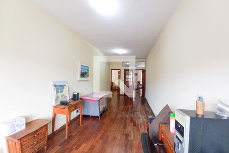 Sala de Estar de casa para alugar com 3 quartos, 100m² em São Luiz, Belo Horizonte
