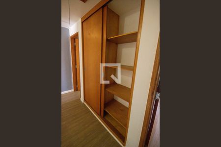 Casa para alugar com 180m², 3 quartos e 2 vagasQuarto