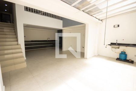 Casa para alugar com 180m², 3 quartos e 2 vagasCozinha