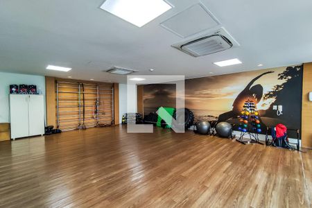 Apartamento para alugar com 140m², 1 quarto e 2 vagas Apartamento para alugar com 140m², 1 quarto e 2 vagasÁrea Comum - Sala de Ginástica