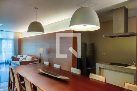 Apartamento para alugar com 140m², 1 quarto e 2 vagas Apartamento para alugar com 140m², 1 quarto e 2 vagasÁrea Comum - Salão de Festas