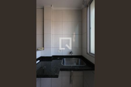 Apartamento à venda com 76m², 3 quartos e 1 vagaÁrea de Serviço