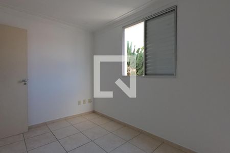 Apartamento à venda com 76m², 3 quartos e 1 vagaQuarto 2