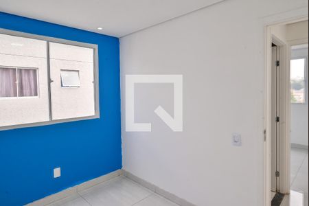 Quarto 2 de apartamento para alugar com 2 quartos, 41m² em Vila Cristália, São Paulo