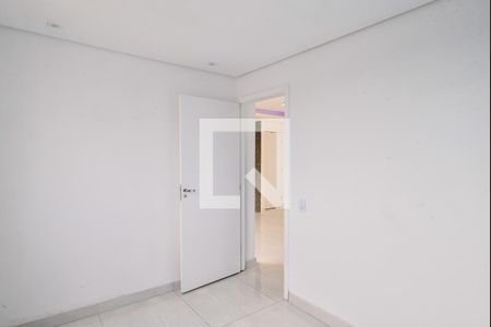 Quarto 1 de apartamento para alugar com 2 quartos, 41m² em Vila Cristália, São Paulo