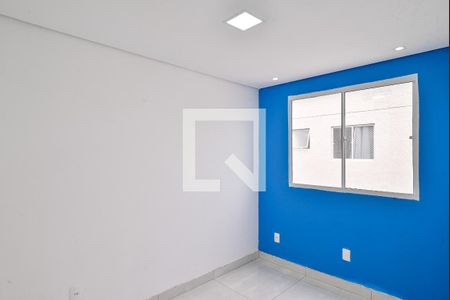 Quarto 2 de apartamento para alugar com 2 quartos, 41m² em Vila Cristália, São Paulo