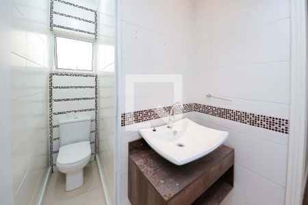 Casa à venda com 160m², 3 quartos e 2 vagasLavabo