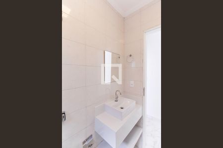 Banheiro de casa para alugar com 1 quarto, 40m² em Vila Portuguesa, São Paulo