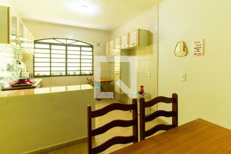 Casa à venda com 205m², 5 quartos e 2 vagasCozinha 1