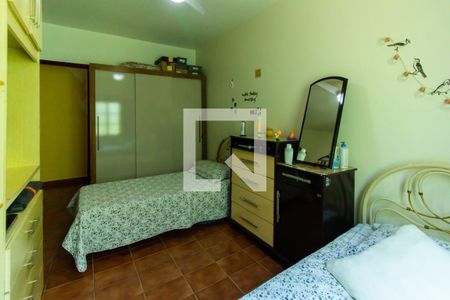 Casa à venda com 205m², 5 quartos e 2 vagasQuarto 3