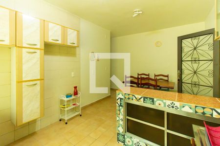 Casa à venda com 205m², 5 quartos e 2 vagasCozinha 1