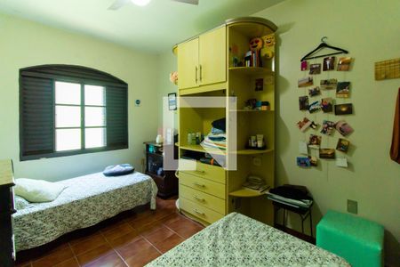 Casa à venda com 205m², 5 quartos e 2 vagasQuarto 3