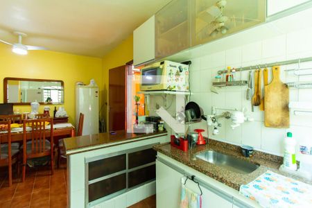 Casa à venda com 205m², 5 quartos e 2 vagasCozinha