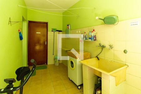 Casa à venda com 205m², 5 quartos e 2 vagasÁrea de Serviço 1