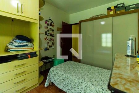 Casa à venda com 205m², 5 quartos e 2 vagasQuarto 3