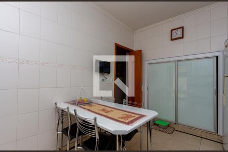 Casa à venda com 245m², 5 quartos e 5 vagasCozinha