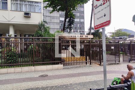 Apartamento à venda com 70m², 2 quartos e sem vagaVista da Rua