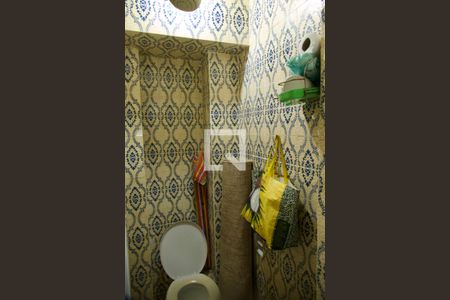 Apartamento à venda com 70m², 2 quartos e sem vagaBanheiro serviço 