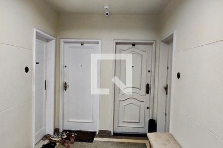 Apartamento à venda com 70m², 2 quartos e sem vagaHall de serviço 