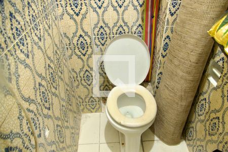 Apartamento à venda com 70m², 2 quartos e sem vagaBanheiro serviço 