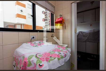 Apartamento à venda com 86m², 3 quartos e 2 vagas Apartamento à venda com 86m², 3 quartos e 2 vagasÁrea de Serviço