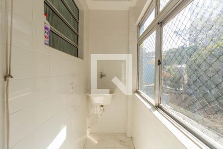 Apartamento à venda com 74m², 2 quartos e sem vaga Apartamento à venda com 74m², 2 quartos e sem vagaLavanderia