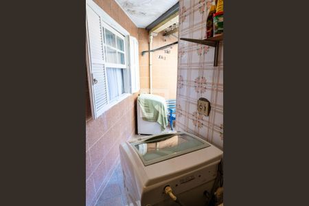 Casa à venda com 250m², 3 quartos e 3 vagasÁrea de Serviço