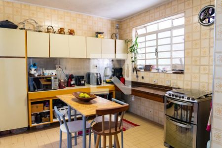 Casa à venda com 250m², 3 quartos e 3 vagasCozinha