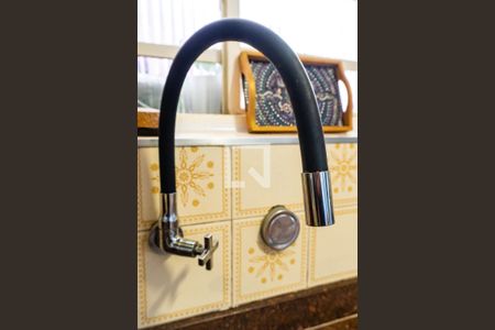 Casa à venda com 250m², 3 quartos e 3 vagasCozinha - Torneira