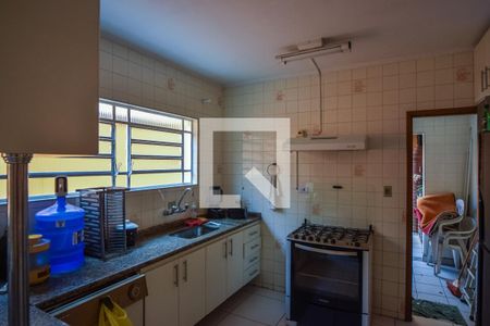 Casa para alugar com 150m², 3 quartos e 2 vagas Casa para alugar com 150m², 3 quartos e 2 vagasCozinha