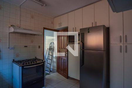 Casa para alugar com 150m², 3 quartos e 2 vagas Casa para alugar com 150m², 3 quartos e 2 vagasCozinha