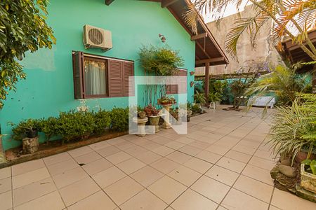 Casa à venda com 235m², 4 quartos e 2 vagasÁrea externa