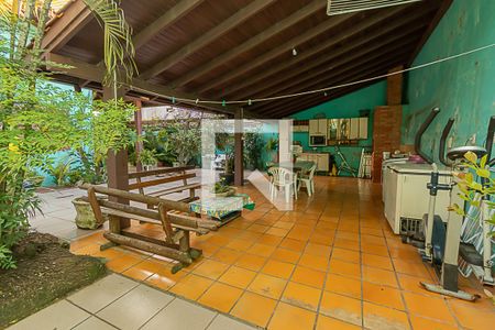 Casa à venda com 235m², 4 quartos e 2 vagasÁrea externa