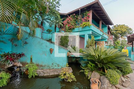 Casa à venda com 235m², 4 quartos e 2 vagasÁrea externa