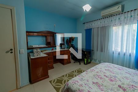 Casa à venda com 235m², 4 quartos e 2 vagasQuarto 1