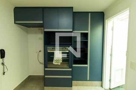 Cozinha de casa de condomínio para alugar com 2 quartos, 90m² em Jardim Barbacena, Cotia