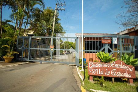 Fachada e portaria de casa de condomínio para alugar com 2 quartos, 90m² em Jardim Barbacena, Cotia