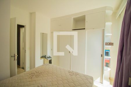 Suíte de casa de condomínio para alugar com 2 quartos, 90m² em Jardim Barbacena, Cotia