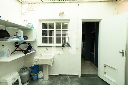 Área de Serviço de casa de condomínio para alugar com 2 quartos, 90m² em Jardim Barbacena, Cotia
