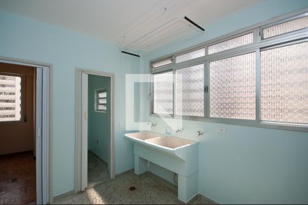 Apartamento à venda com 133m², 2 quartos e 1 vagaÁrea de Serviço