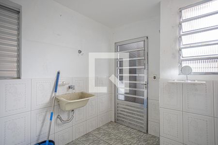 Casa à venda com 237m², 5 quartos e 3 vagas Casa à venda com 237m², 5 quartos e 3 vagasÁrea de Serviço