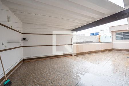 Casa à venda com 237m², 5 quartos e 3 vagas Casa à venda com 237m², 5 quartos e 3 vagasQuintal