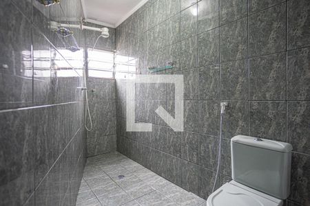 Casa à venda com 237m², 5 quartos e 3 vagas Casa à venda com 237m², 5 quartos e 3 vagasBanheiro 2