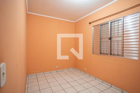 Casa à venda com 237m², 5 quartos e 3 vagas Casa à venda com 237m², 5 quartos e 3 vagasQuarto 5